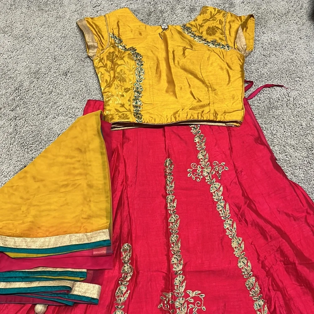 Pink Chaniya Choli - Picture 3 of 4